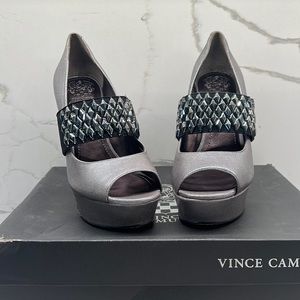 Vince camuto NEW IN BOX